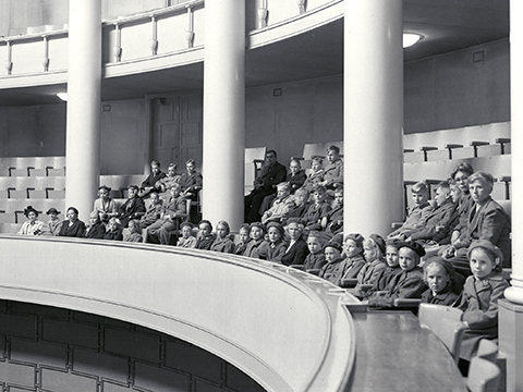 Lue lisää historia-tietopaketeista