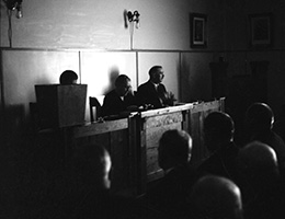 Lisää tietoa Kauhajoen täysistunnoista.