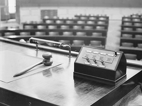 Lisää tietoa suomalaisesta puhemiesinstituutiosta.