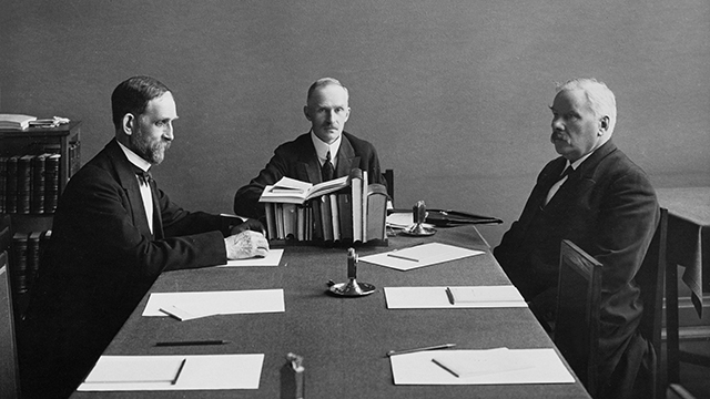 Bild av rigsdagsledamöter.